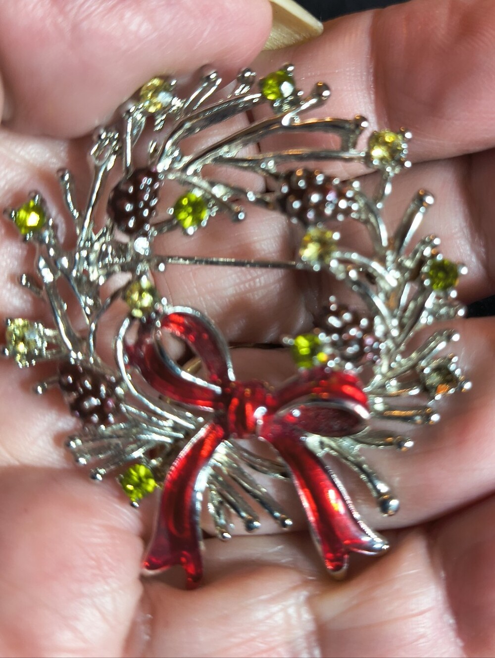 Christmas Wreath Brooch Silver Tone Red Enamel Bow Rhinestone & Pinecone